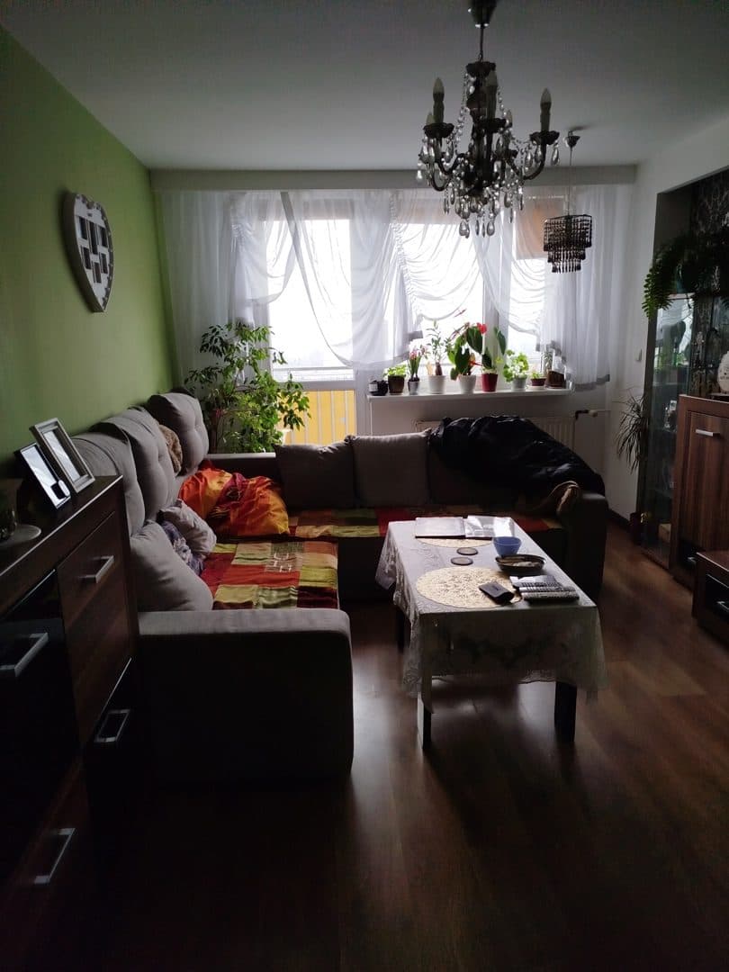udział dłużnika w wysokości 1/4 w nieruchomości zapisanej w KW KA1Y/00056288/2 opisanej jako LOKAL STANOWIĄCY ODRĘBNĄ NIERUCHOMOŚĆ. Położenie 41-907 BYTOM, GODULSKA, 11 /30. – zdjęcie 16 z 19