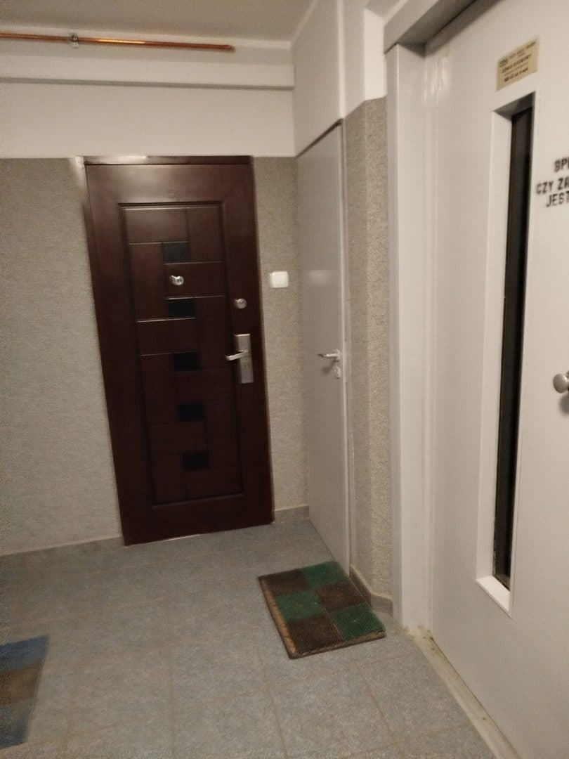 udział dłużnika w wysokości 1/4 w nieruchomości zapisanej w KW KA1Y/00056288/2 opisanej jako LOKAL STANOWIĄCY ODRĘBNĄ NIERUCHOMOŚĆ. Położenie 41-907 BYTOM, GODULSKA, 11 /30. – zdjęcie 2 z 19