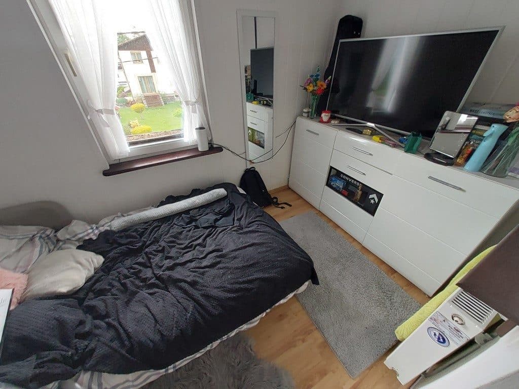 Dom o pow. 130,18 m2 wraz z budynkiem gospodarczym na działce o pow. 1005 m2 - Czechowice-Dziedzice – zdjęcie 8 z 22