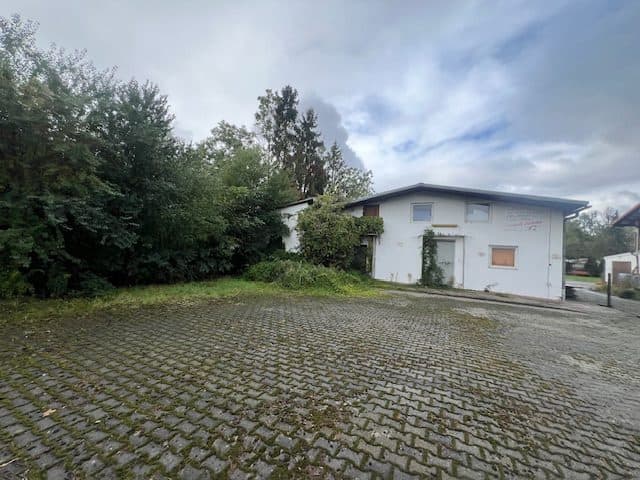 nieruchomość objęta księgą wieczystą nr KR2Y/00033359/9