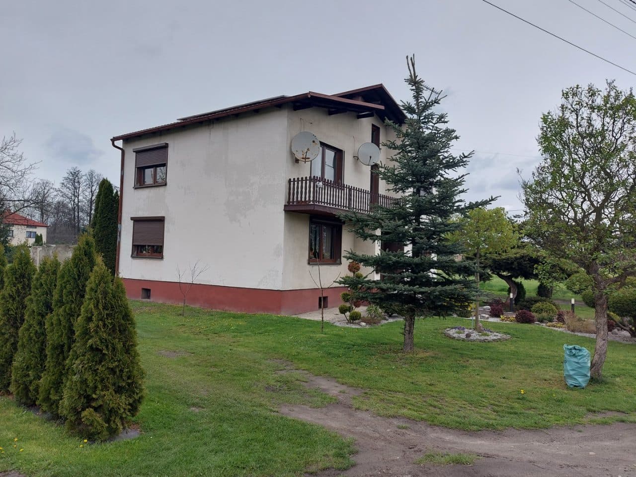 Nieruchomość zabudowana budynkiem mieszkalnym położona w Gołkowicach przy ul. Podlaskiej 12 nr KW GL1W/00020617/5 – zdjęcie 2 z 19
