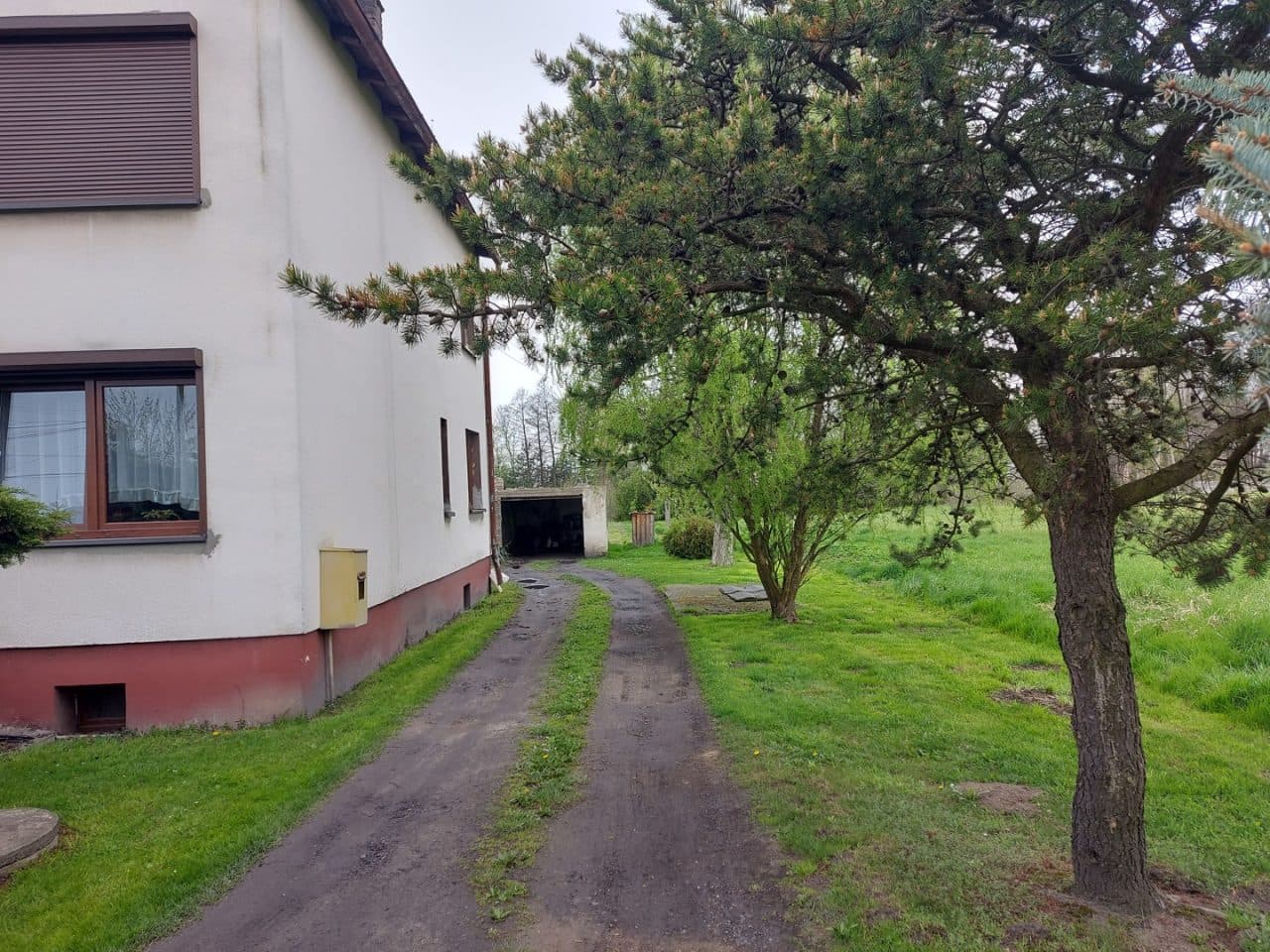 Nieruchomość zabudowana budynkiem mieszkalnym położona w Gołkowicach przy ul. Podlaskiej 12 nr KW GL1W/00020617/5 – zdjęcie 6 z 19