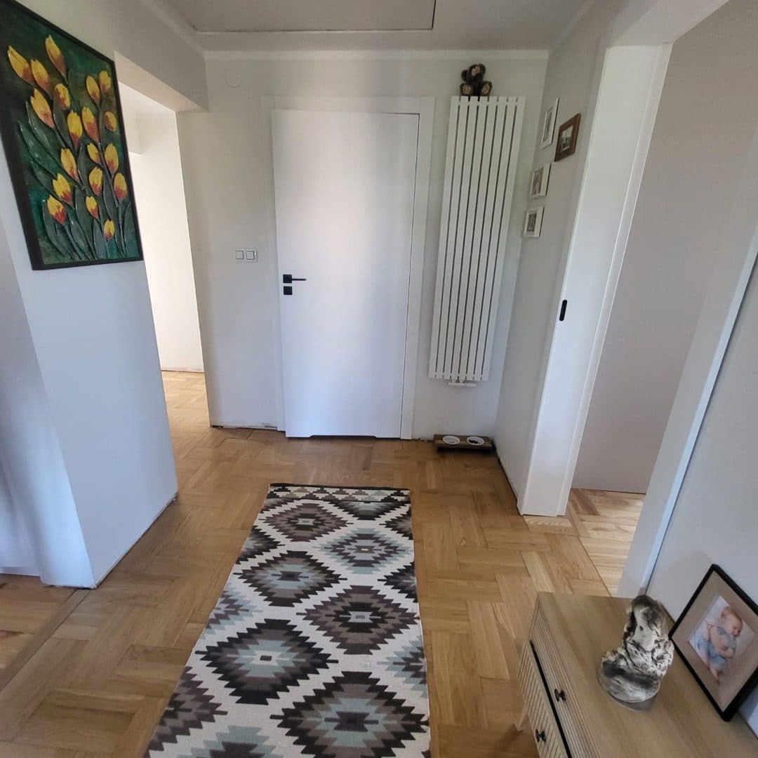 Nieruchomość gruntowa zabudowana budynkiem mieszkalnym jednorodzinnym wraz z budynkiem gospodarczym – zdjęcie 9 z 17
