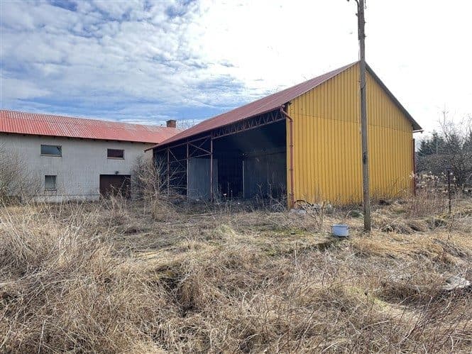 Rokitki Tczewskie - udział 1/2 w działce gruntu o powierzchni użytkowej 1139 m.kw. zabudowanej budynkiem mieszkalno-garażowym o powierzchni użytkowej 289,81 m.kw. i zadaszoną wiatą magazynową o powierzchni użytkowej 147,60 m.kw. – zdjęcie 5 z 18