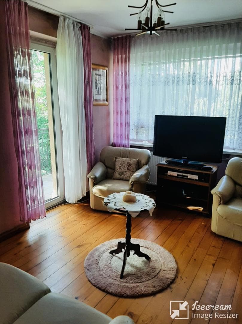 Dom wolnostojący o pow. użytkowej 260 m2 z garażem i budynkiem gospodarczym przy ul. Roślinnej 28A w Łodzi – zdjęcie 11 z 23