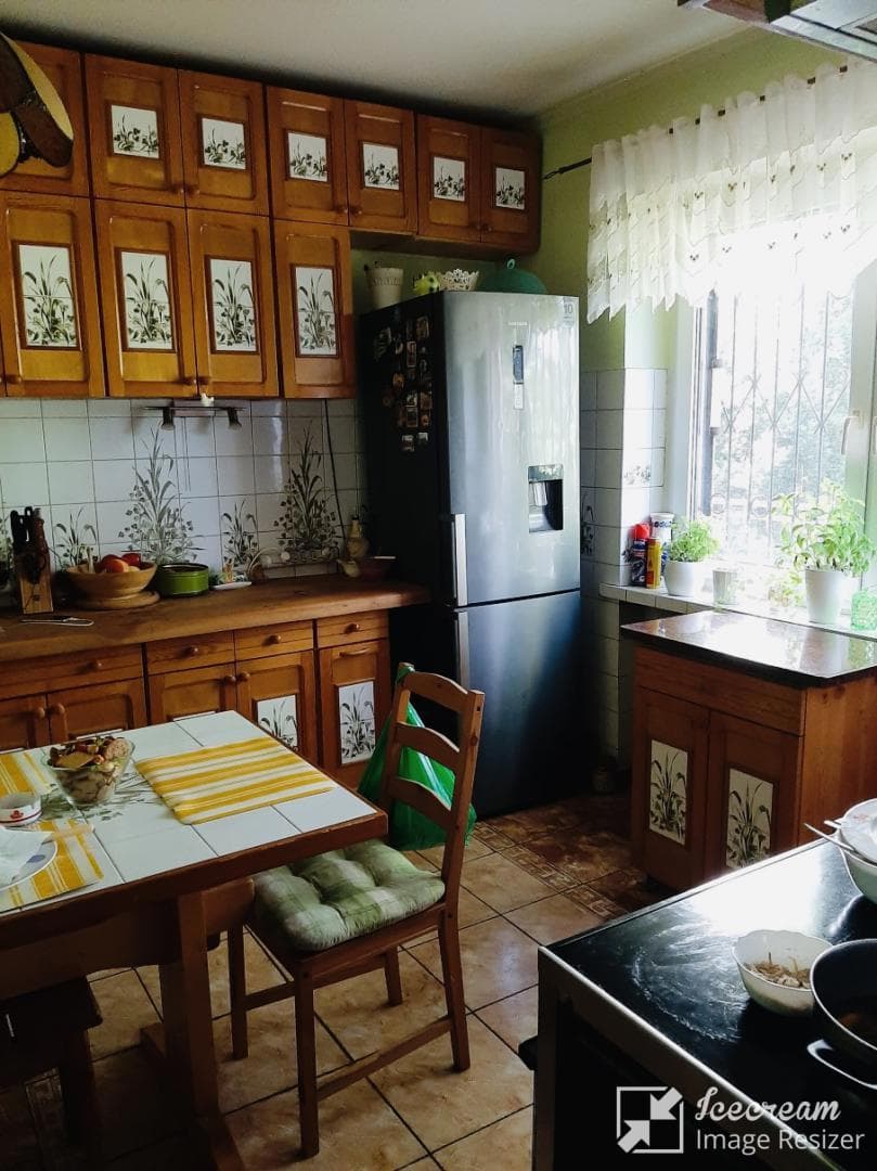 Dom wolnostojący o pow. użytkowej 260 m2 z garażem i budynkiem gospodarczym przy ul. Roślinnej 28A w Łodzi – zdjęcie 5 z 23