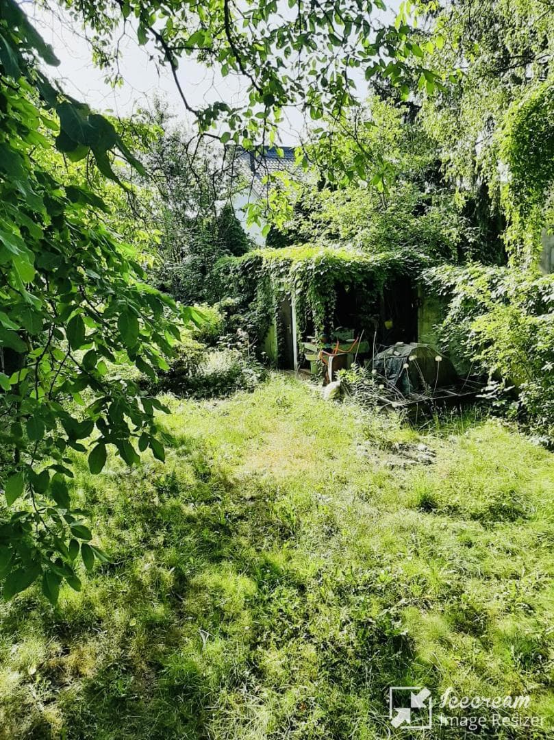 Dom wolnostojący o pow. użytkowej 260 m2 z garażem i budynkiem gospodarczym przy ul. Roślinnej 28A w Łodzi – zdjęcie 9 z 23