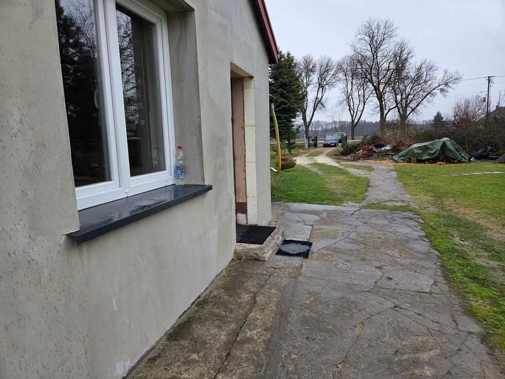 Dom parterowy w miejscowości Zarzecze – zdjęcie 20 z 28