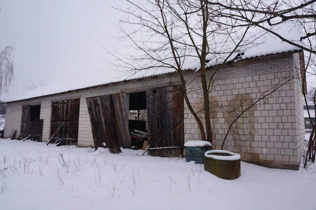 Grunty o łącznej pow. 11061 m2 zabudowane budynkiem mieszkalnym o pow. 101 m2 oraz 5 budydnkami gospodarczymi – zdjęcie 25 z 26