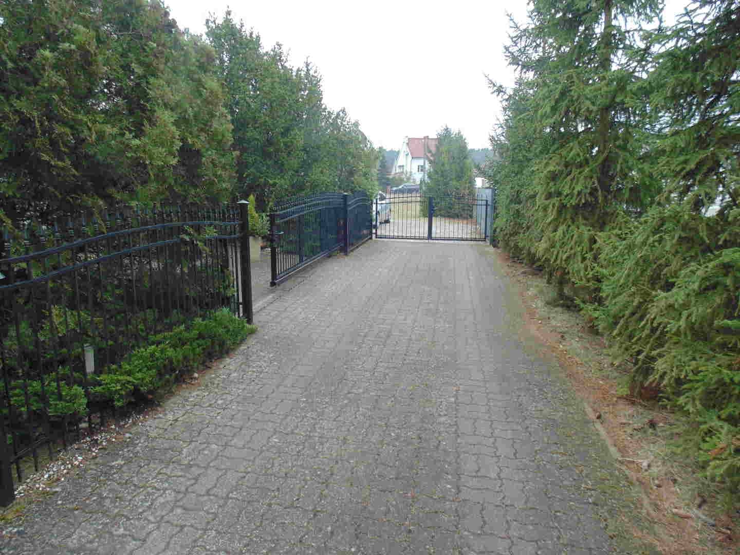 działka nr 47/5 o pow 0,0753 ha zabudowana budynkiem mieszkalnym o pow 170,60mkw – zdjęcie 9 z 9