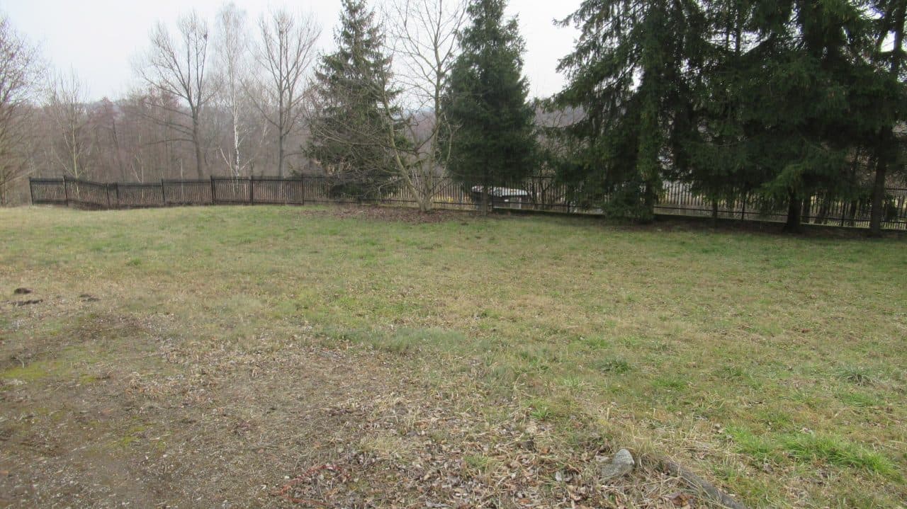 działka nr 164/2 obręb P-96 Kraków,o pow. 0,8365 ha przy ul. Malinowskiego, zabudowana budynkiem mieszkalnym jednorodzinnym nr 25 i przylegającym do niego budynkiem mieszkalnym jednorodzinnym bez nadanego numeru oraz garażem typu blaszak. – zdjęcie 3 z 11