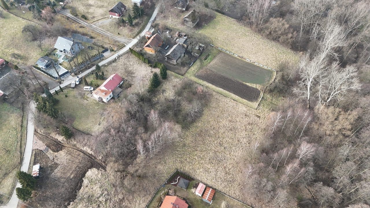 działka nr 164/2 obręb P-96 Kraków,o pow. 0,8365 ha przy ul. Malinowskiego, zabudowana budynkiem mieszkalnym jednorodzinnym nr 25 i przylegającym do niego budynkiem mieszkalnym jednorodzinnym bez nadanego numeru oraz garażem typu blaszak. – zdjęcie 5 z 11