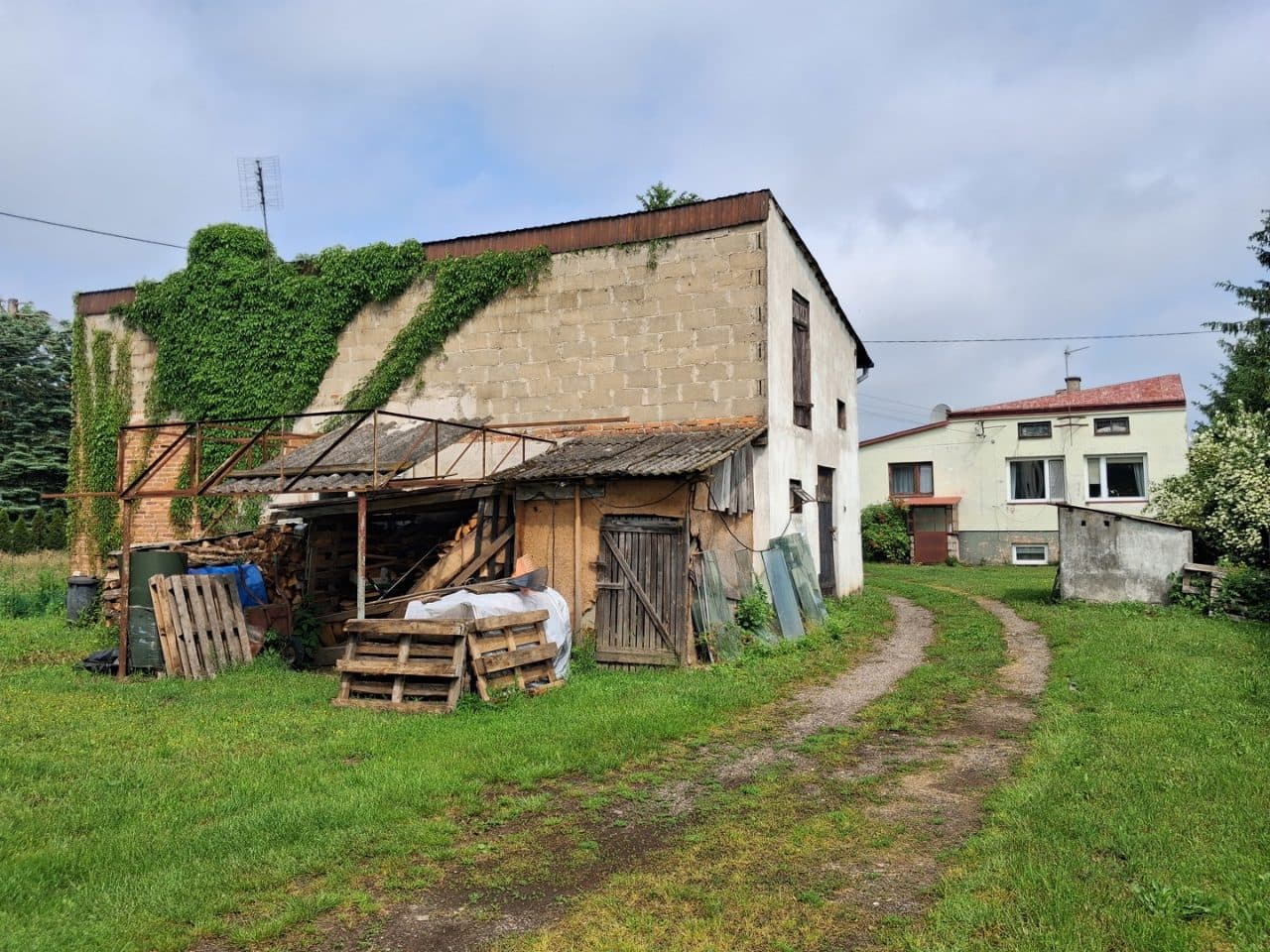Nieruchomość położona w miejscowości Michów, powiat lubartowski – zdjęcie 2 z 5