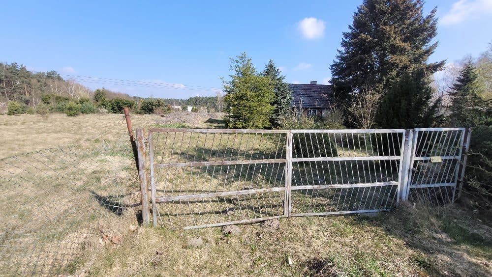 Działka 5000m2 zabudowana 2 budynkami mieszkalnymi (pustostan) i budynkiem gospodarczym - udział 1/2 – zdjęcie 3 z 11