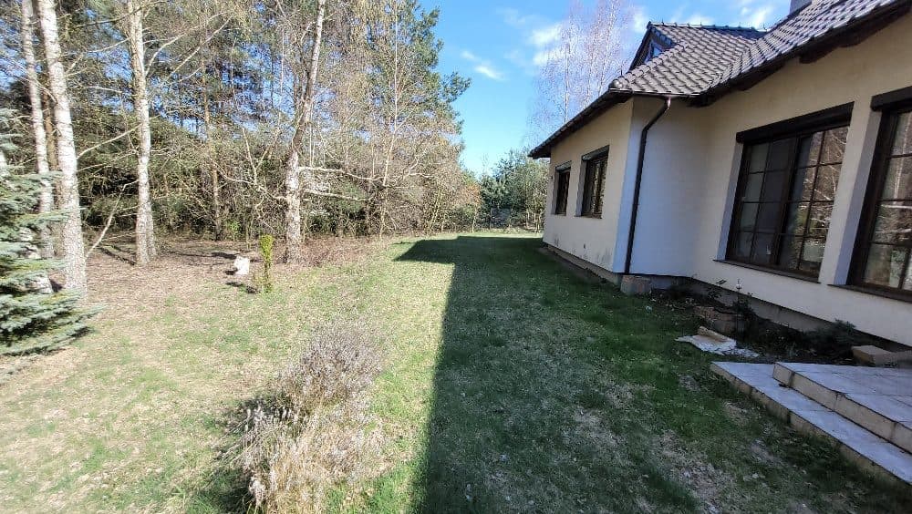 Dom jednorodzinny przy lesie, na działce 7930m2 - udział 7/8 – zdjęcie 7 z 15
