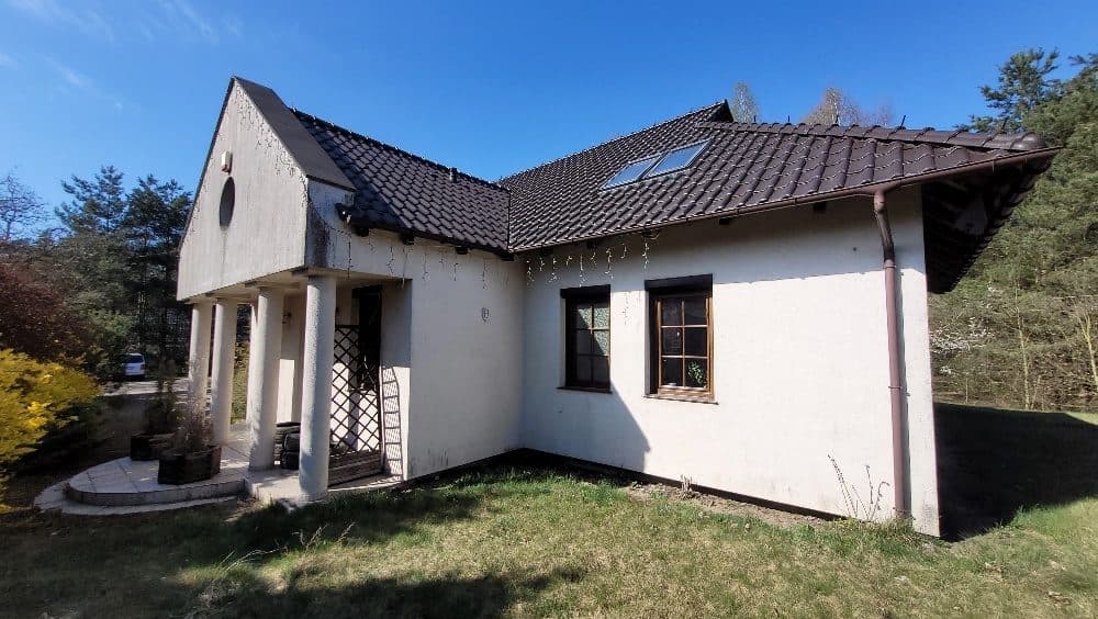 Dom jednorodzinny przy lesie, na działce 7930m2 - udział 7/8 – zdjęcie 8 z 15