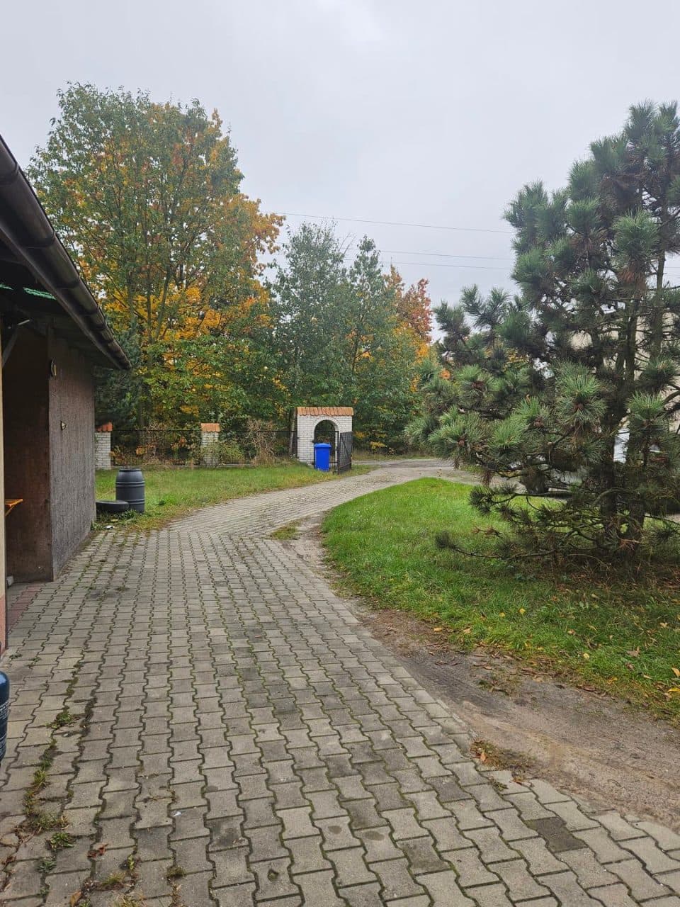 zabudowana nieruchomość położona w miejscowości: Domaniewice ul. Sosnowa nr 4, gmina Domaniewice, działka nr 1714 o pow. 0,0978 ha, zapisana w Księdze Wieczystej Wydziału Ksiąg Wieczystych Sądu Rejonowego Łowiczu pod nr LD1O/00017481/3 – zdjęcie 10 z 40