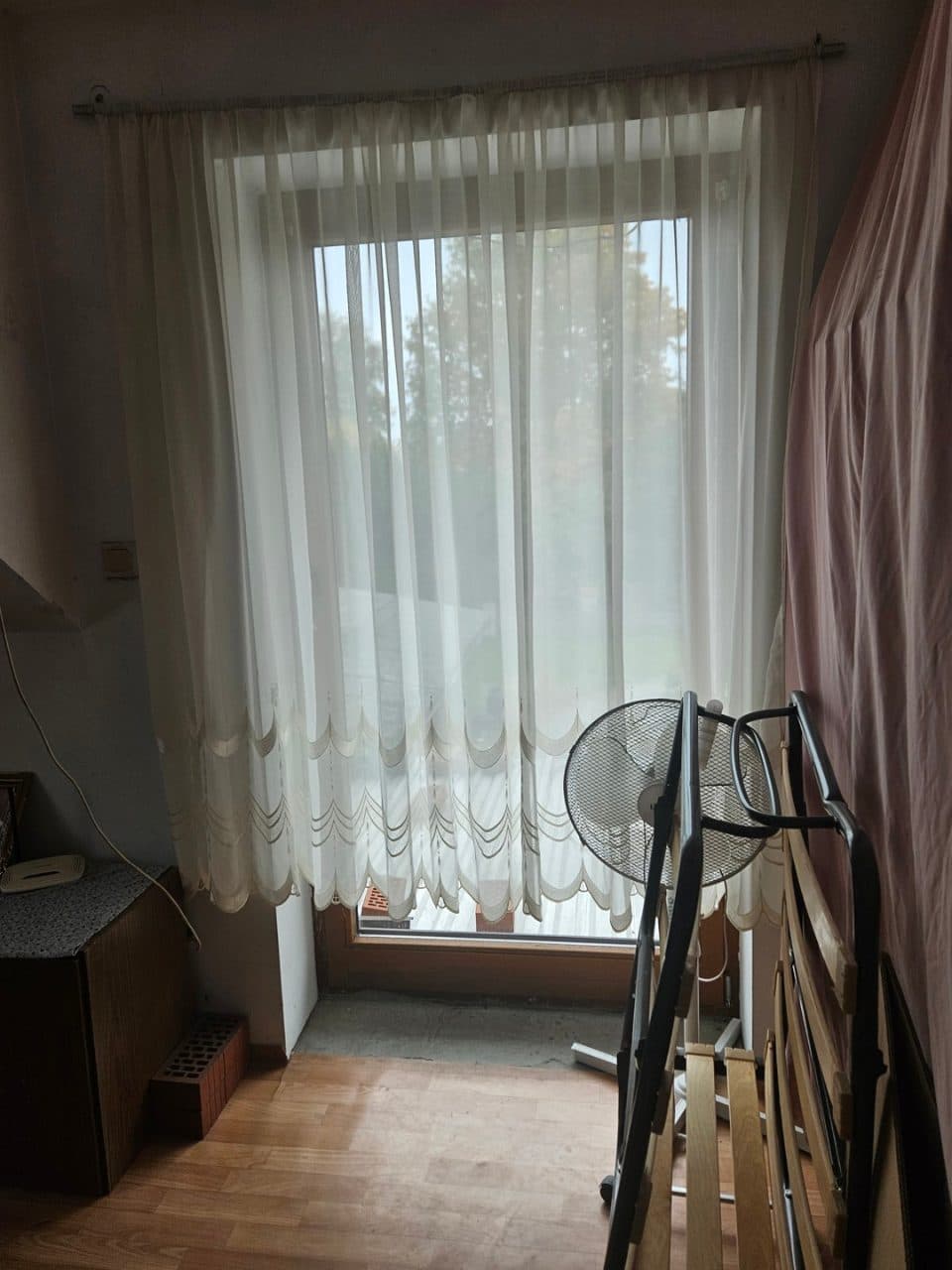 zabudowana nieruchomość położona w miejscowości: Domaniewice ul. Sosnowa nr 4, gmina Domaniewice, działka nr 1714 o pow. 0,0978 ha, zapisana w Księdze Wieczystej Wydziału Ksiąg Wieczystych Sądu Rejonowego Łowiczu pod nr LD1O/00017481/3 – zdjęcie 22 z 40