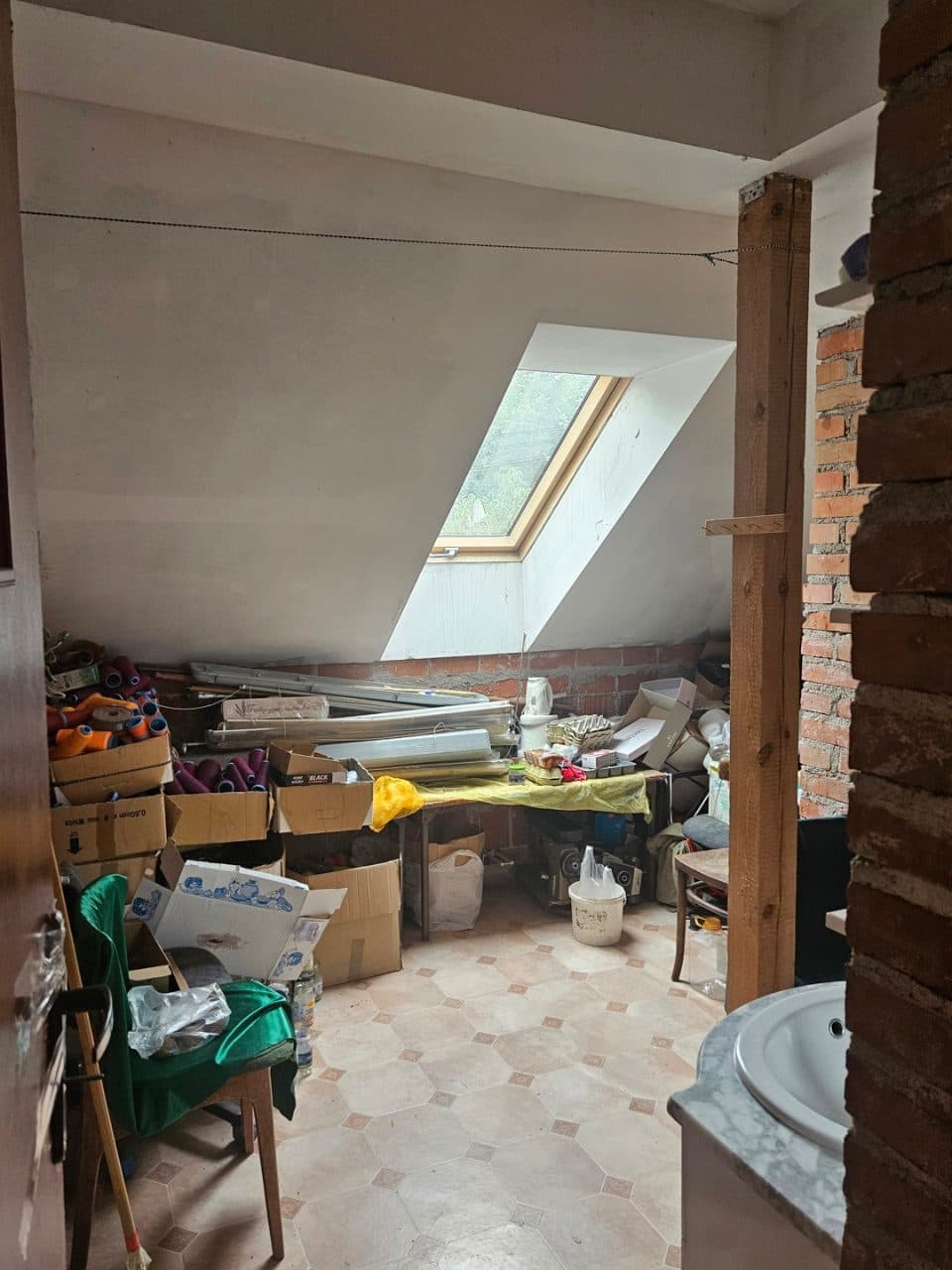 zabudowana nieruchomość położona w miejscowości: Domaniewice ul. Sosnowa nr 4, gmina Domaniewice, działka nr 1714 o pow. 0,0978 ha, zapisana w Księdze Wieczystej Wydziału Ksiąg Wieczystych Sądu Rejonowego Łowiczu pod nr LD1O/00017481/3 – zdjęcie 30 z 40