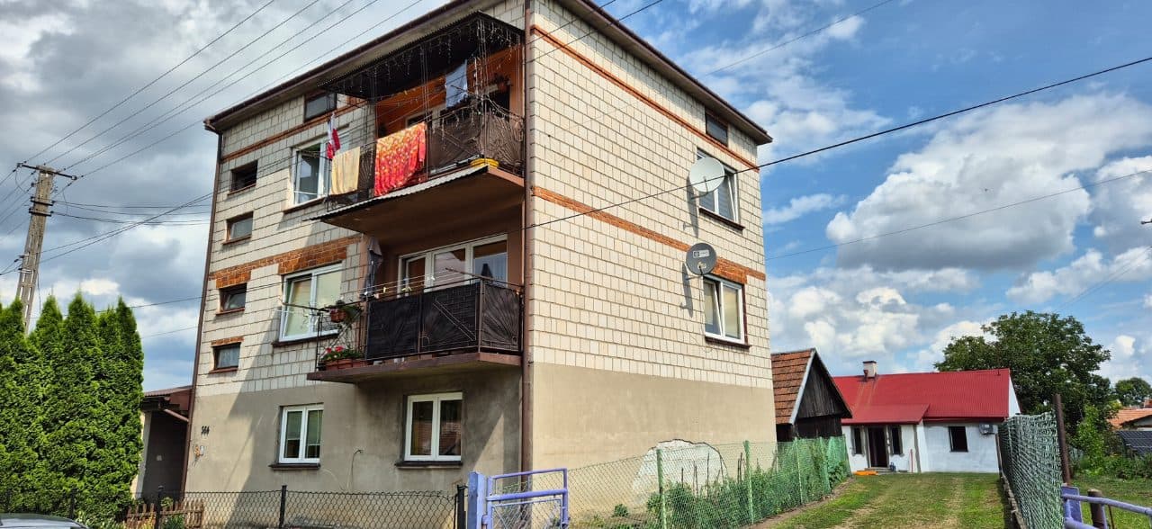 Udział w 1/2 niewydzielonej części nieruchomości zabudowanej - Medyka 364 – zdjęcie 2 z 24