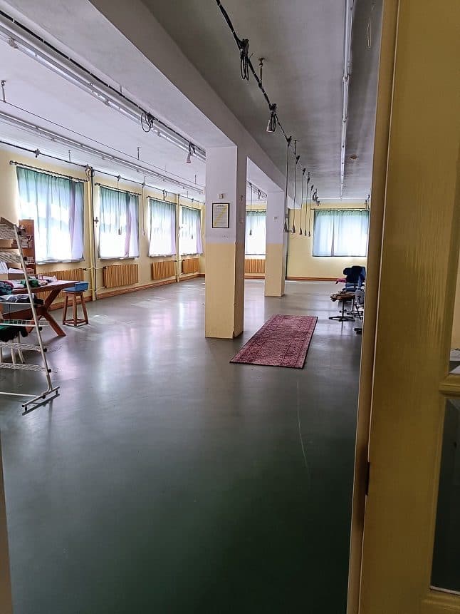 Nieruchomość zabudowana budynkiem produkcyjno-mieszkalnym w Woli Moszczenickiej – zdjęcie 26 z 49