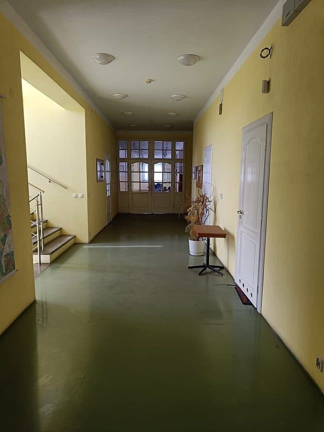 Nieruchomość zabudowana budynkiem produkcyjno-mieszkalnym w Woli Moszczenickiej – zdjęcie 31 z 49