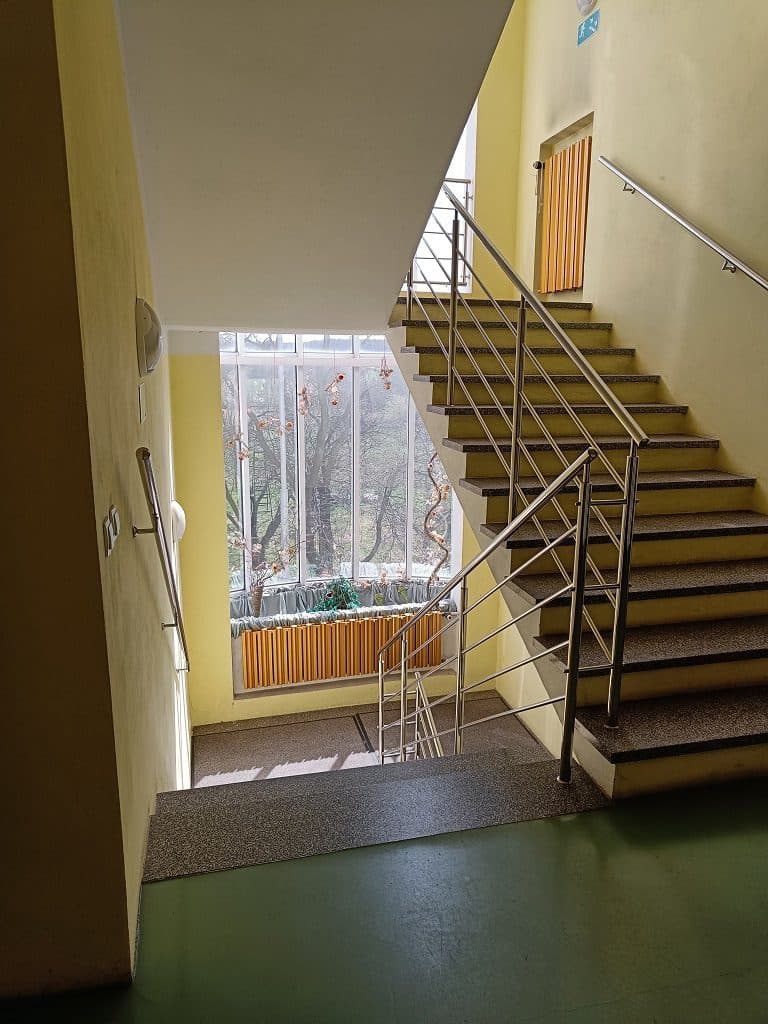 Nieruchomość zabudowana budynkiem produkcyjno-mieszkalnym w Woli Moszczenickiej – zdjęcie 32 z 49