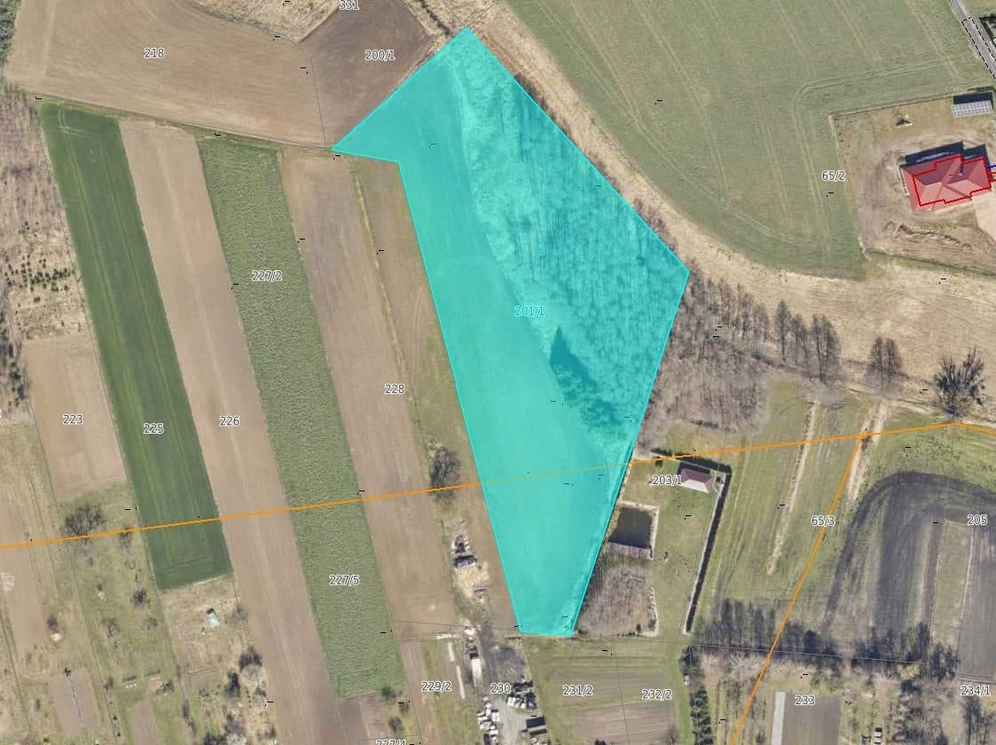 Działka ewidencyjna nr 201/1 (grunty orne) o pow. 0,9000 ha, położone w miejscowości Rudka gm. Siennica Różana