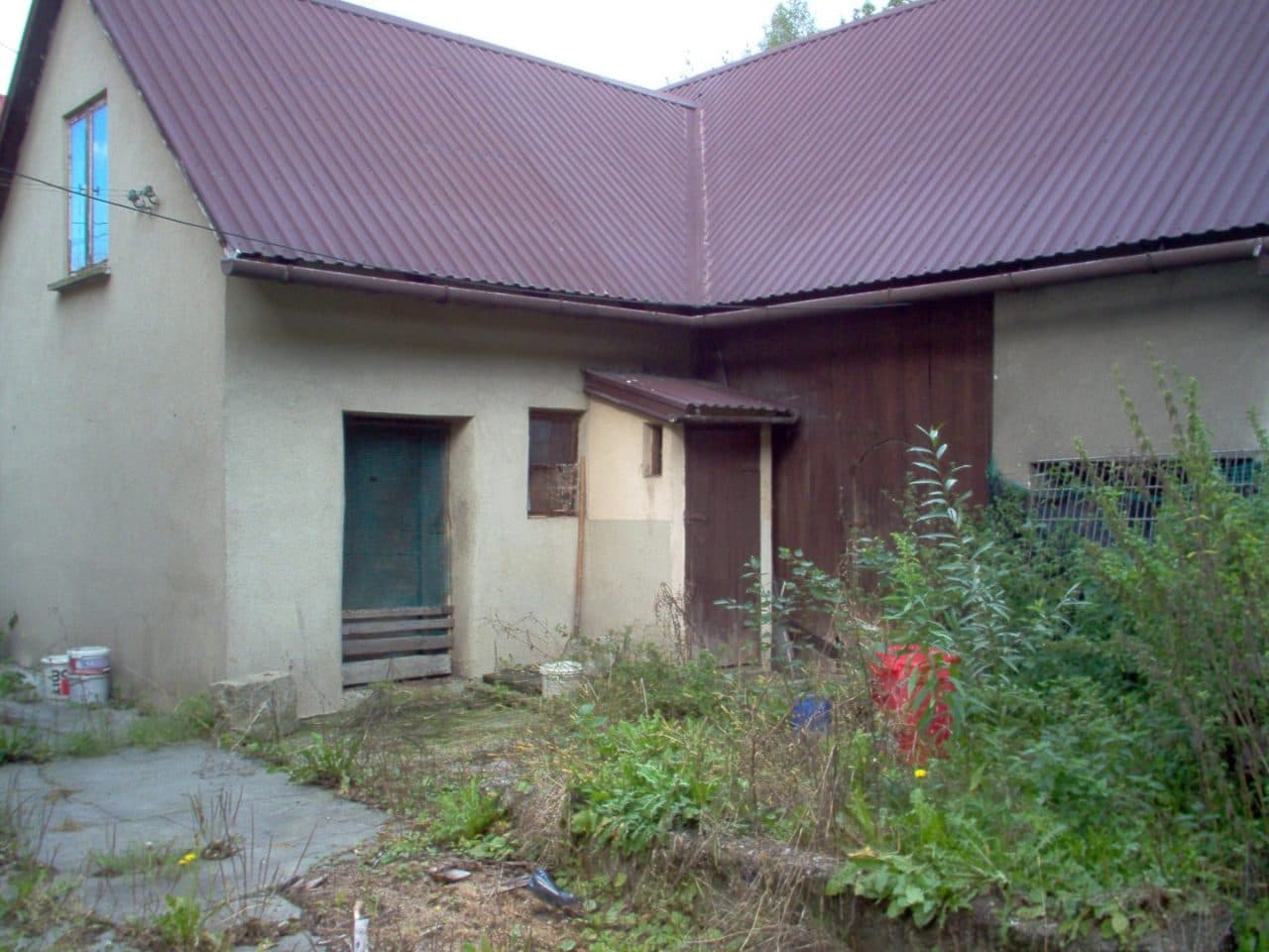 11 działek gruntu o łącznej powierzchni 8783 m2 – z budynkiem mieszkalnym i zabudowaniami gospodarczymi udział 1/2 – zdjęcie 2 z 4