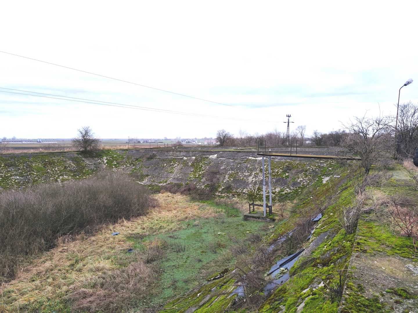 działki gruntu nr 256/2, 256/3, 256/6, 255/5, 255/6, 255/8 o łącznej pow. 1,39ha zabudowane – zdjęcie 9 z 10