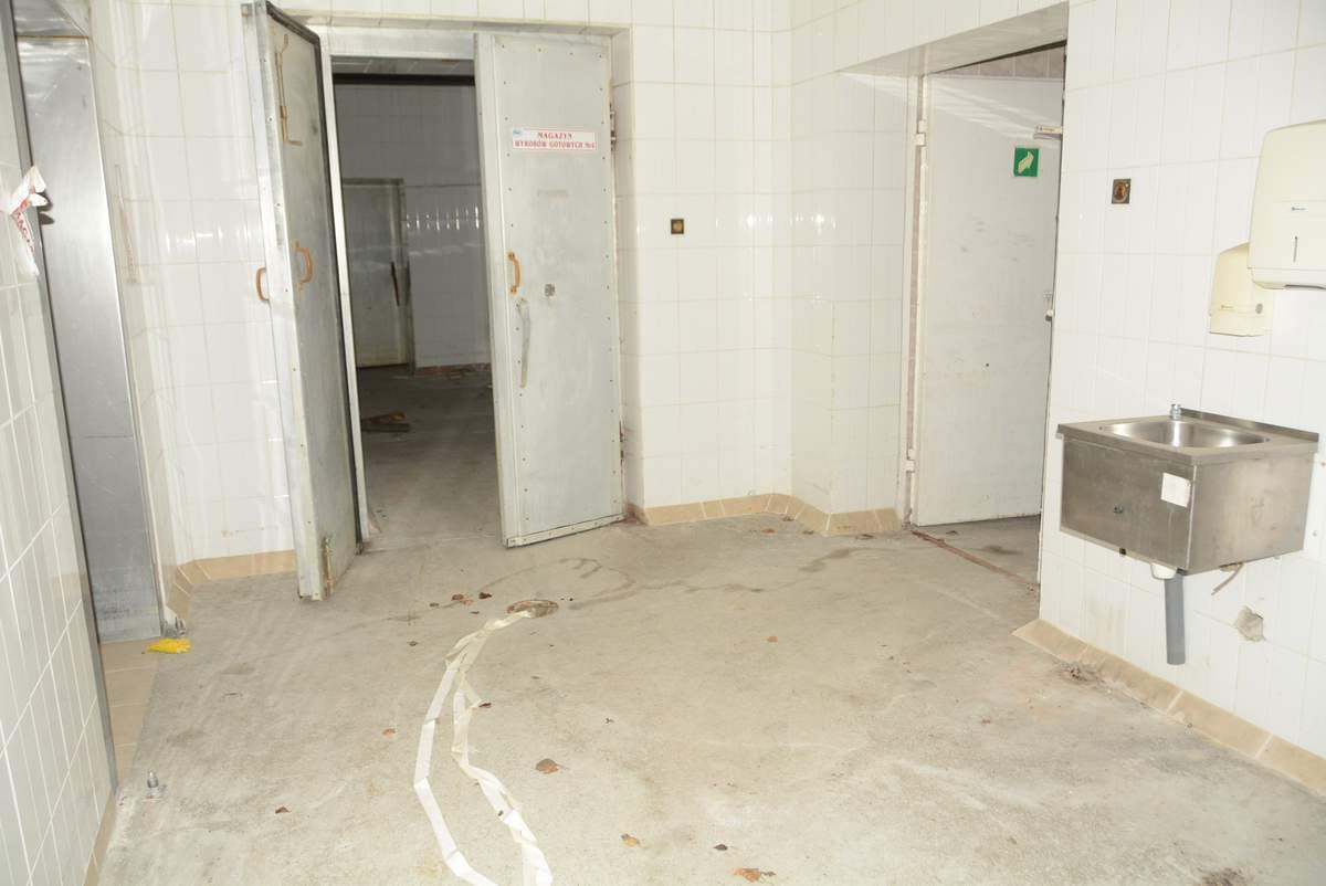 Nieruchomość gruntowa - numer ewidencyjny działki: 845/8 o powierzchni 0,8876 ha (zabudowana budynkami niemieszkalnymi lub handlowo - usługowymi) – zdjęcie 111 z 135
