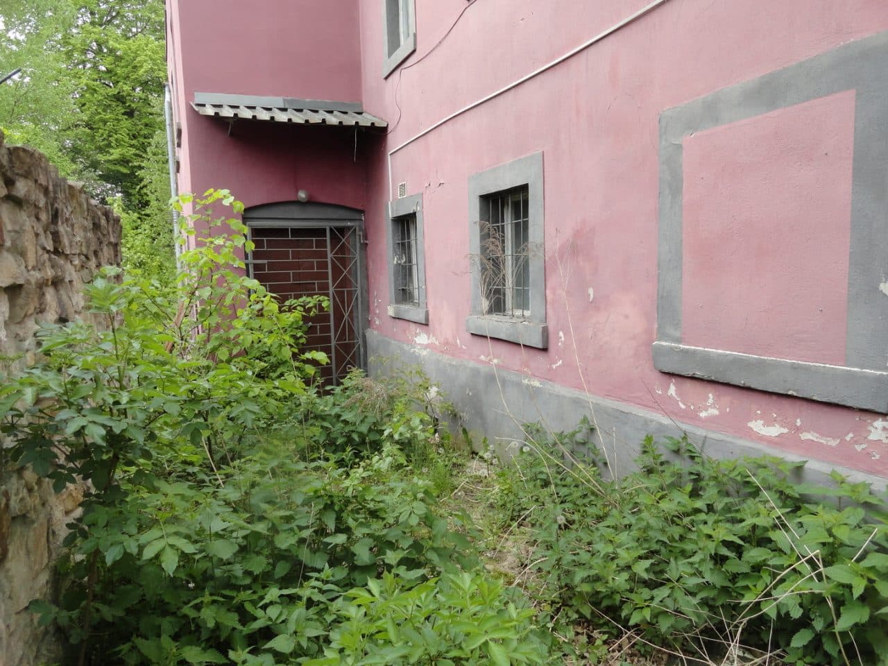Lokal niemieszkalny stanowiący odrębną nieruchomość w Starych Jaroszowicach