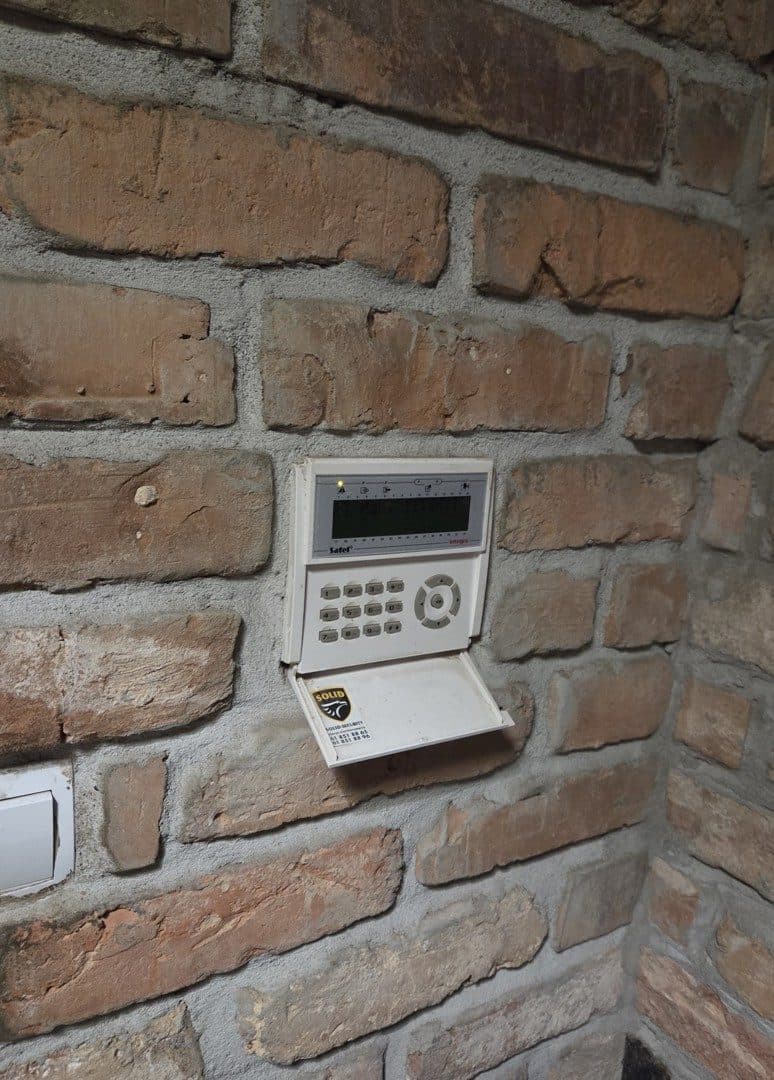 Prawo własności udziału 1/2 w nieruchomości zabudowanej położonej: 62-052 Chomęcie, ul. Jesionowa 5 o nr kw PO2P/00260731/4 – zdjęcie 18 z 60
