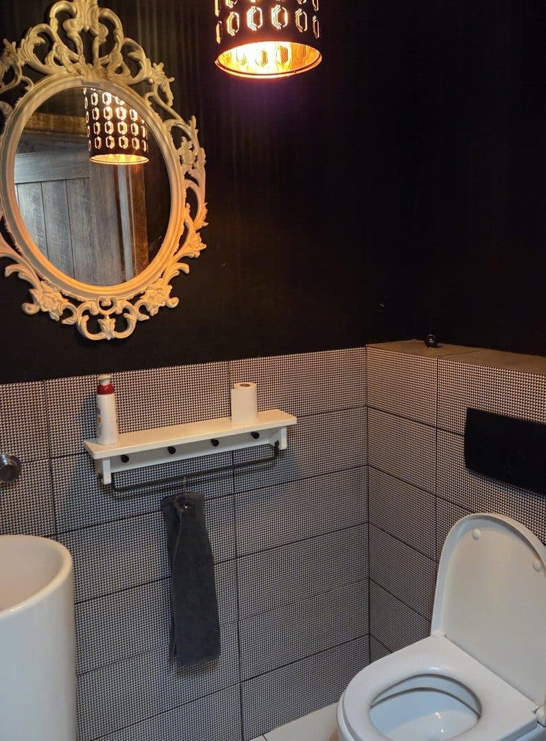 Prawo własności udziału 1/2 w nieruchomości zabudowanej położonej: 62-052 Chomęcie, ul. Jesionowa 5 o nr kw PO2P/00260731/4 – zdjęcie 31 z 60
