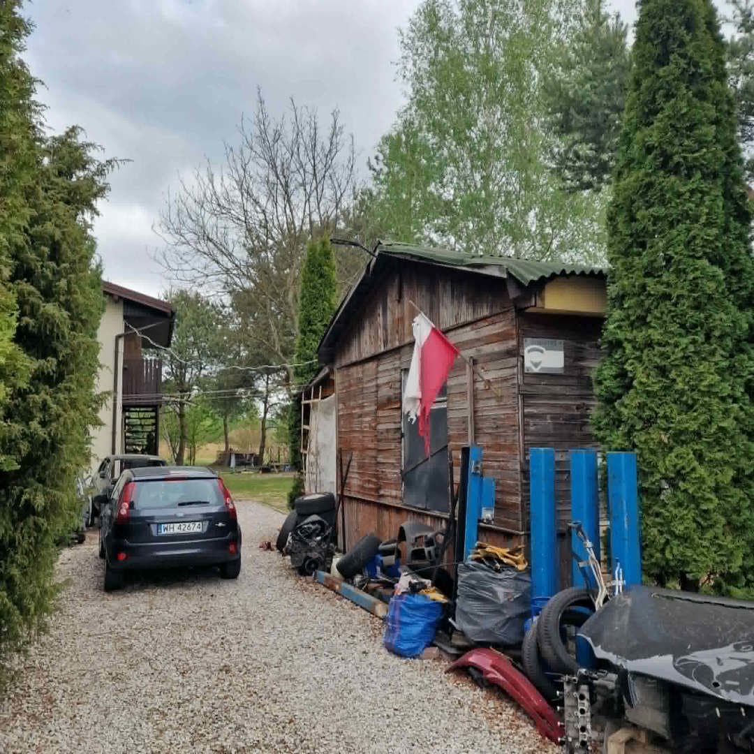 Przedmiotem licytacji jest 1/2 niewydzielona część nieruchomości gruntowej zabudowanej o powierzchni 4 617 m2. – zdjęcie 8 z 10