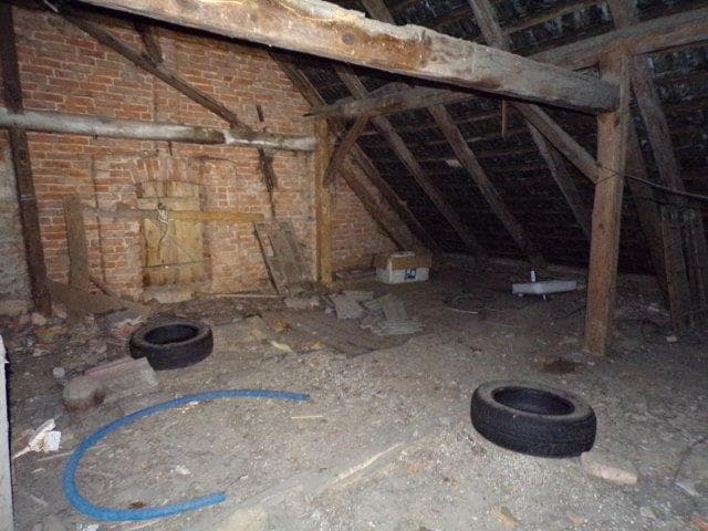 gospodarstwo rolne z zabudowaniami – zdjęcie 10 z 24