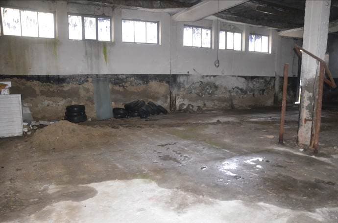 Nieruchomość gruntowa - działka nr 2035/4 o pow. 0,2951 ha zabudowana budynkiem administracyjno-handlowym – zdjęcie 12 z 18