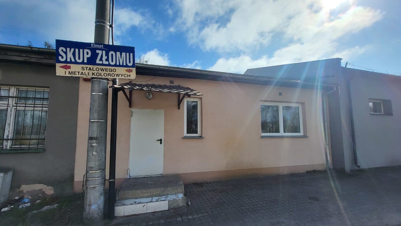 Nieruchomość zabudowana budynkami użytkowymi i plac postojowy – zdjęcie 17 z 17