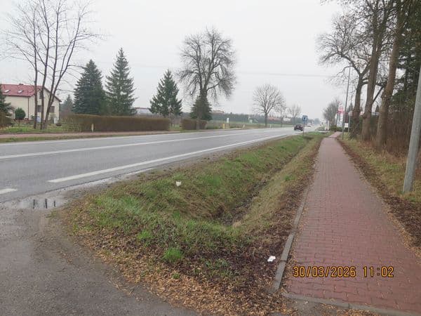 Nieruchomość gruntowa zabudowana budynkiem przemysłowym Strzałków gm. Wolanów – zdjęcie 2 z 6