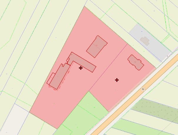 Nieruchomość gruntowa, zabudowana, położona: 96-513 Nowa Sucha, Stary Dębsk 4 (hotel i magazyny + zajazd DUKAT) dla której Sąd Rejonowy w Sochaczewie V Wydział Ksiąg Wieczystych prowadzi dwie księgi wieczyste o nr: PL1O/00031858/9 i PL1O/00014930/3. – zdjęcie 2 z 15