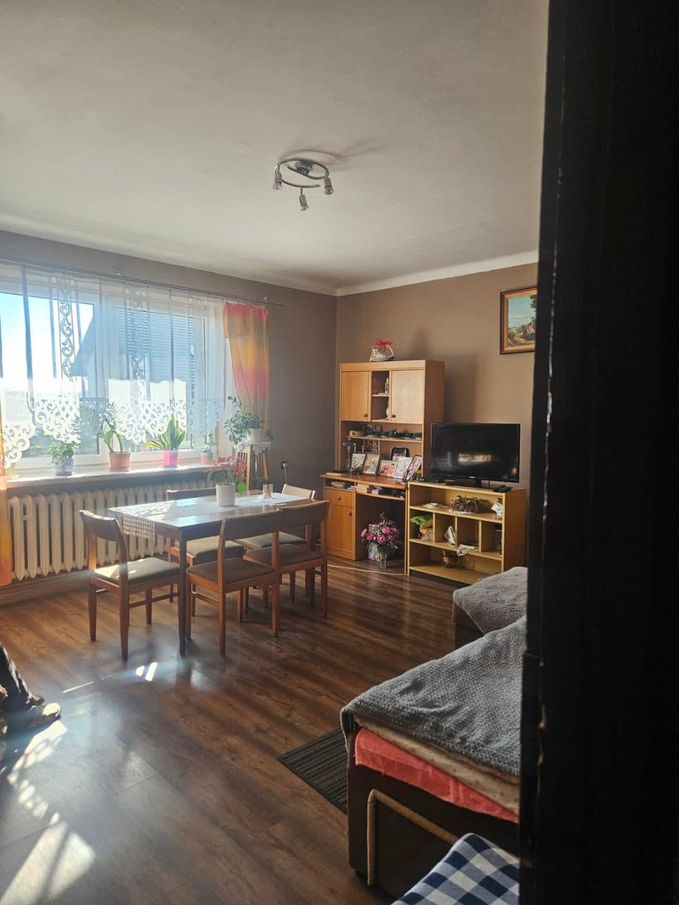 zabudowana nieruchomość rolna działka nr 305/1, położona w miejscowości: Sapy gmina Domaniewice, zapisana w KW o nr LD1O/00012549/3 - udział 2/6 w nieruchomości – zdjęcie 28 z 37