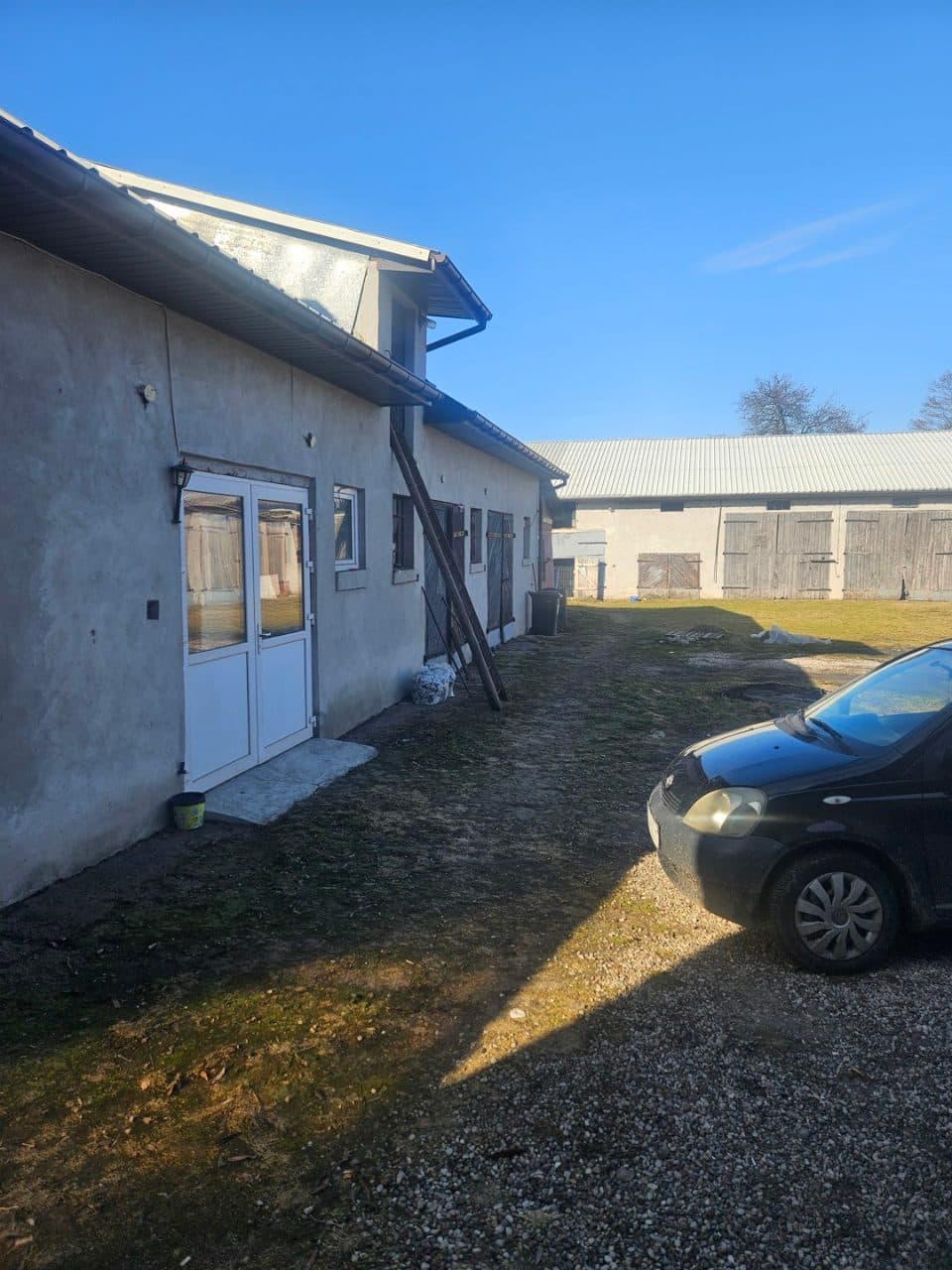 zabudowana nieruchomość rolna działka nr 305/1, położona w miejscowości: Sapy gmina Domaniewice, zapisana w KW o nr LD1O/00012549/3 - udział 2/6 w nieruchomości – zdjęcie 30 z 37
