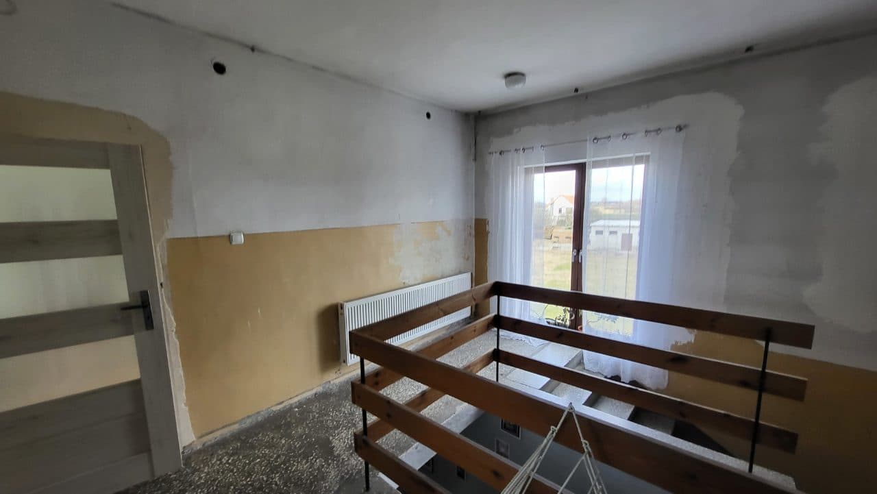 Nieruchomość gruntowa zabudowana budynkiem mieszkalnym – zdjęcie 11 z 32