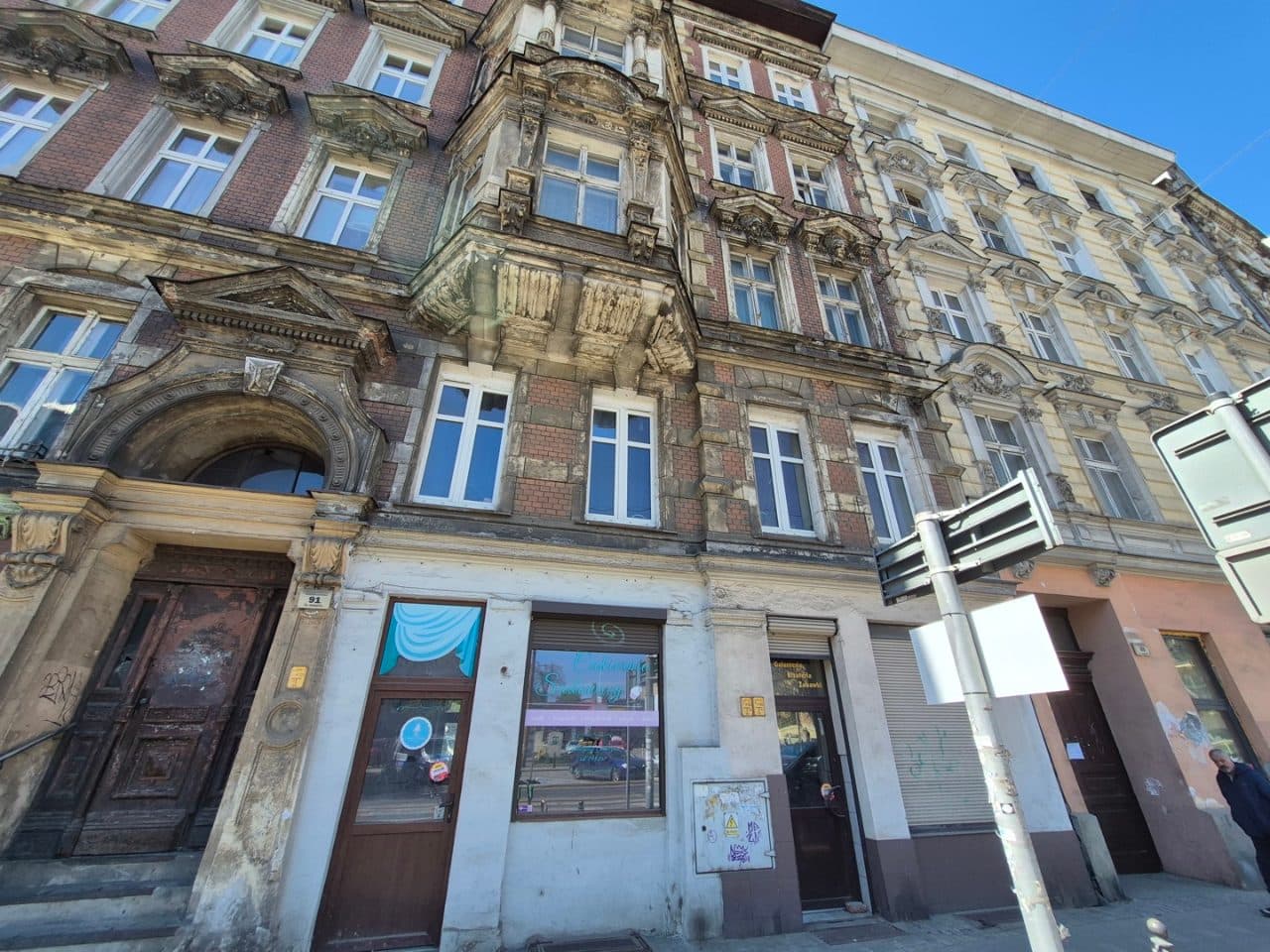 lokal niemieszkalny o nr KW WR1K/00108153/4 o powierzchni użytkowej 36,6500m2 wraz z udziałem związanym z własnością lokalu 226/10000