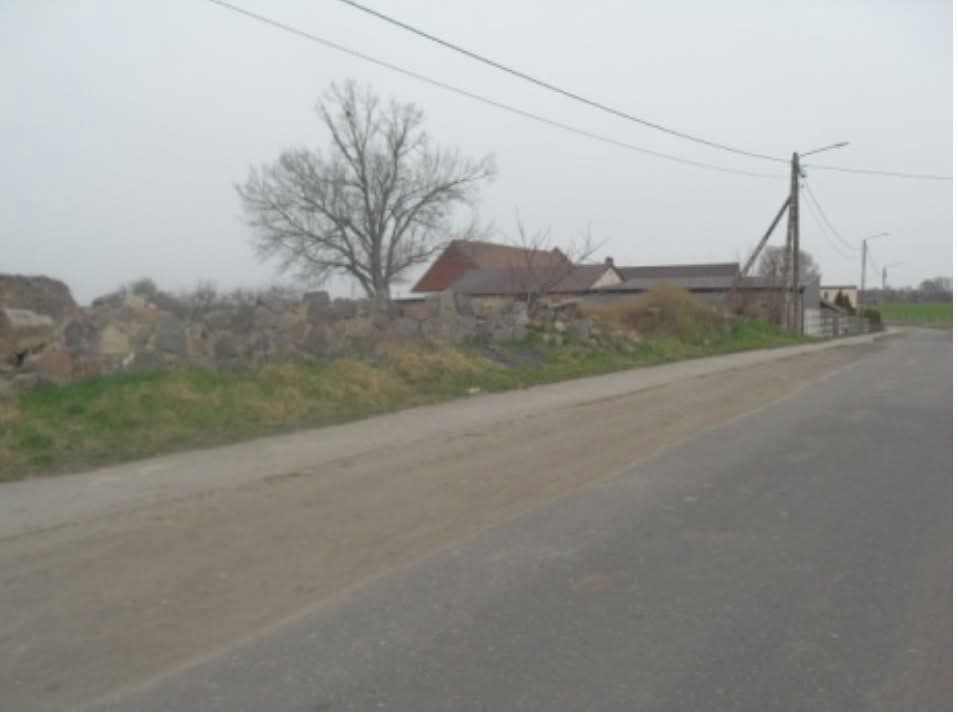 Działki nr 21/7, 51 oraz 95/4 - nieruchomości, o pow. łacznej 3,4900 ha, położonej w miejscowości: Nowy Klukom, KW Nr SZ1C/00030051/8. – zdjęcie 2 z 4