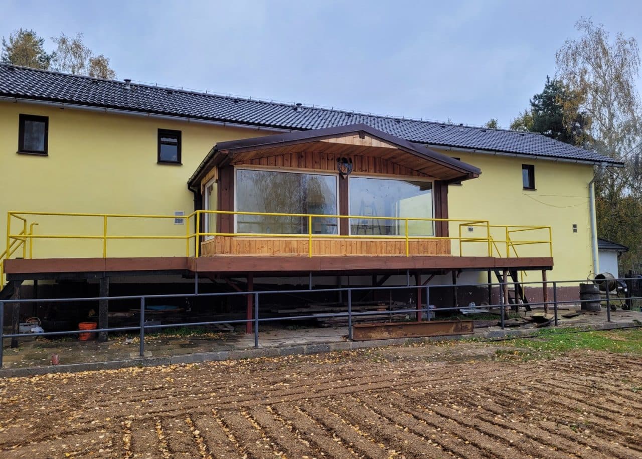 Kompleks nieruchomości położonych w miejscowości Rogów przy ul. Leśnej nr KW GL1W/00036078/0 oraz GL1W/00010178/2. – zdjęcie 10 z 17