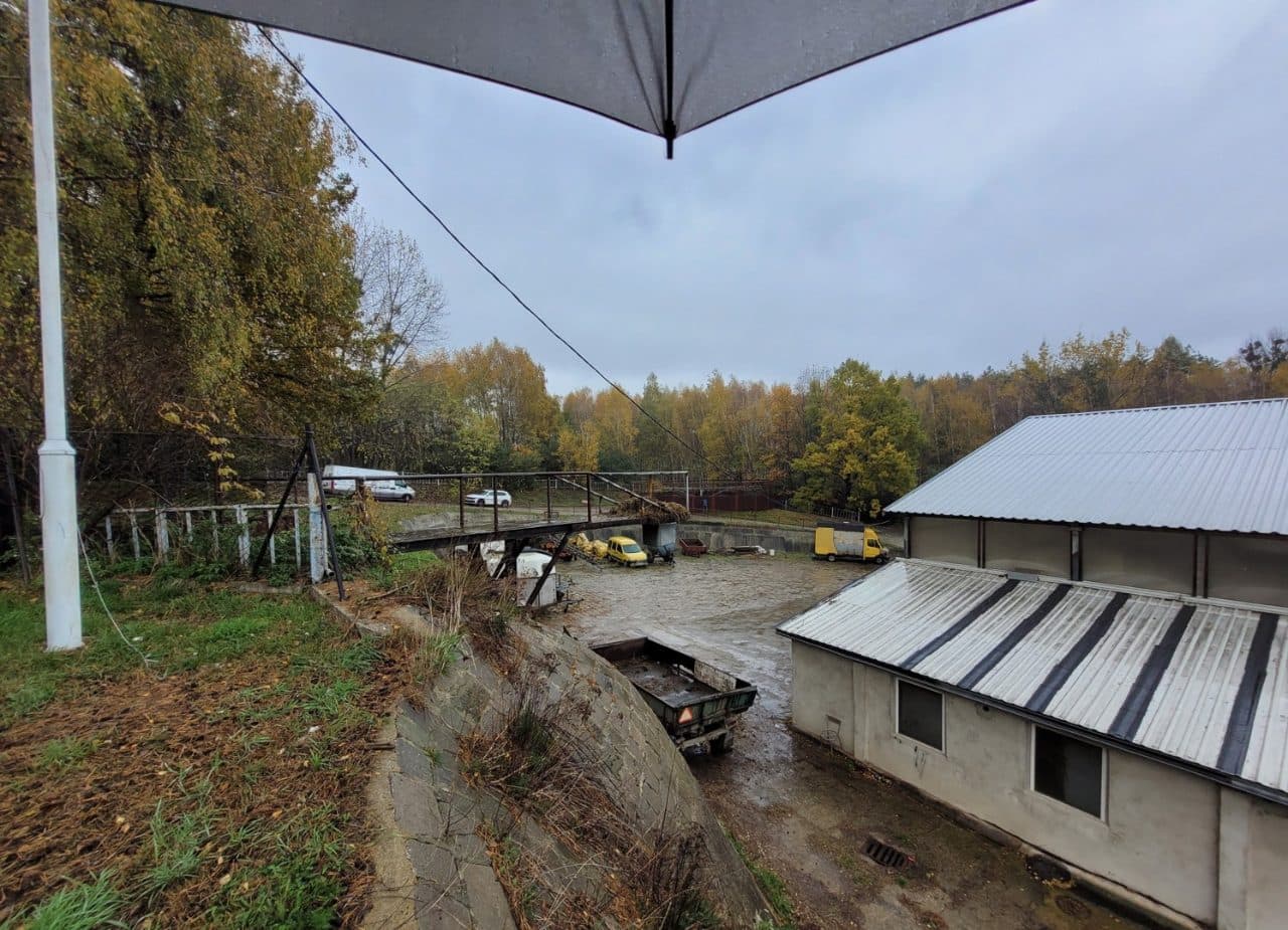 Kompleks nieruchomości położonych w miejscowości Rogów przy ul. Leśnej nr KW GL1W/00036078/0 oraz GL1W/00010178/2. – zdjęcie 12 z 17