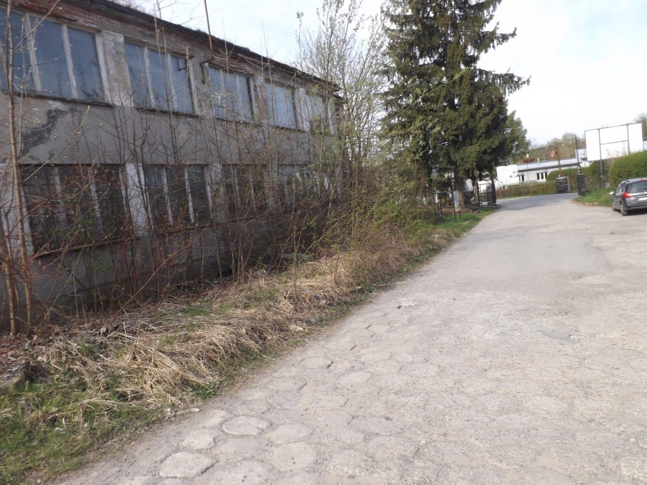 użytkowanie wieczyste działki nr 1393/8 o pow. 0,1162 ha zabudowanej budynkiem stanowiącym odrębną nieruchomość – zdjęcie 2 z 2