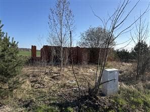 działki gruntu o łącznej pow. 0,7575 ha zabudowane fundamentami – zdjęcie 3 z 8