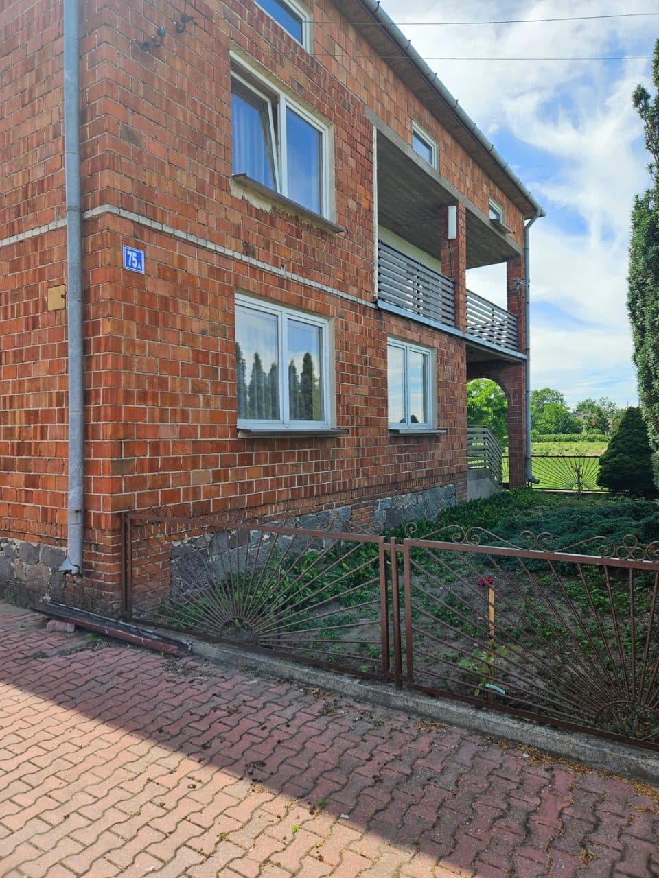 zabudowana nieruchomość rolna położona w miejscowości: Jeziorko 75 A, gmina Kocierzew, działka o nr 454/4 o pow. 0,5419 ha, zapisana w KW Sądu Rejonowego w Łowiczu pod numerem LD1O/00018646/5 - udział 1/2 części w nieruchomości pierwszego dłużnika – zdjęcie 43 z 47